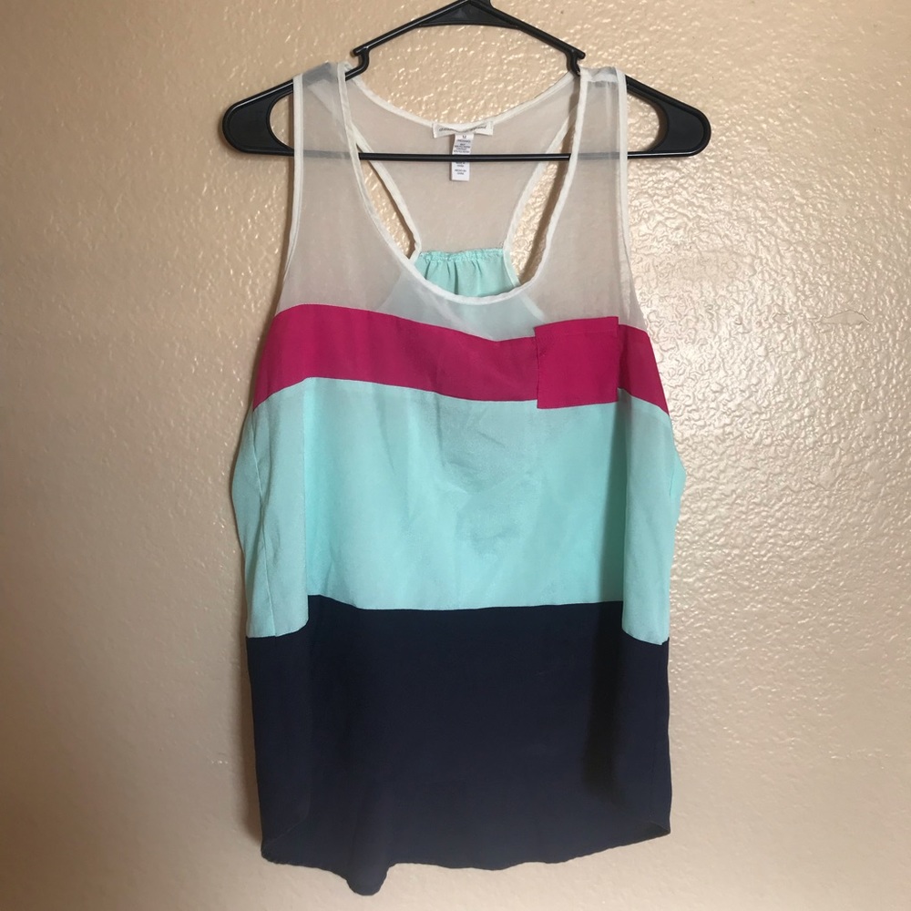 Block colored tank